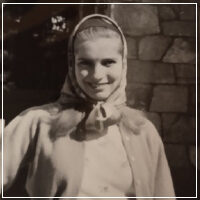 bio-pic-home Biografia